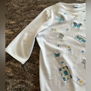 Women’s White Embroidered Butterfly Print Shirt